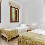 Ground Floor Anthos With Beautiful Sea Views On Aphrodite Hills *