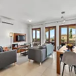 Ground Floor Anthos With Beautiful Sea Views On Aphrodite Hills 코우클리아