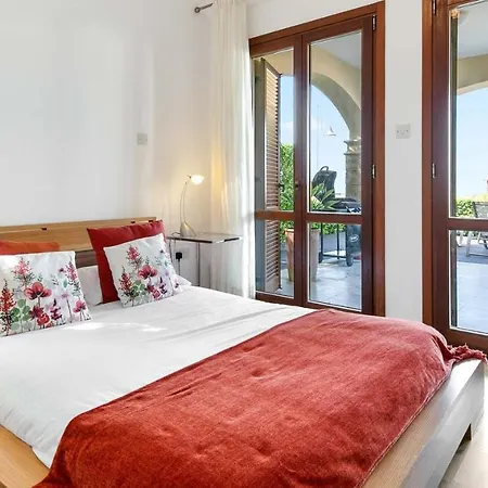 Ground Floor Anthos With Beautiful Sea Views On Aphrodite Hills דירה קוקליה