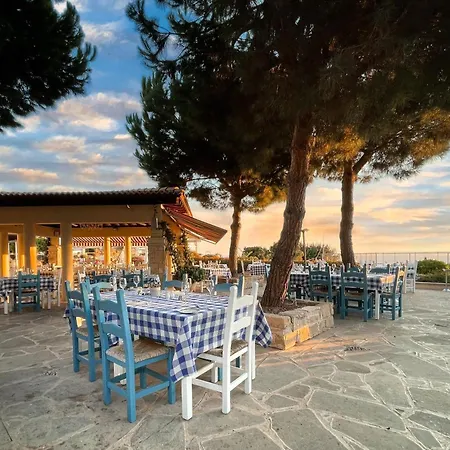 Ground Floor Anthos With Beautiful Sea Views On Aphrodite Hills 아파트 *