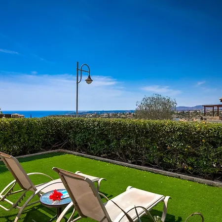 Ground Floor Anthos With Beautiful Sea Views On Aphrodite Hills 아파트 *