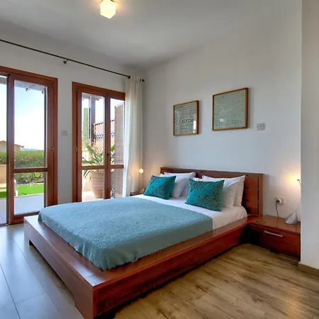 Ground Floor Anthos With Beautiful Sea Views On Aphrodite Hills 코우클리아