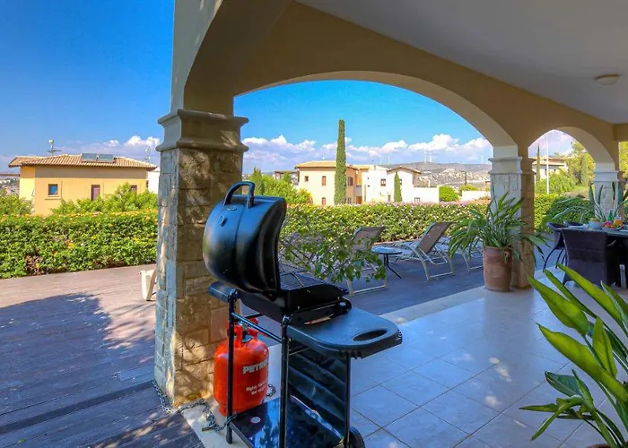 Ground Floor Anthos With Beautiful Sea Views On Aphrodite Hills Kouklia